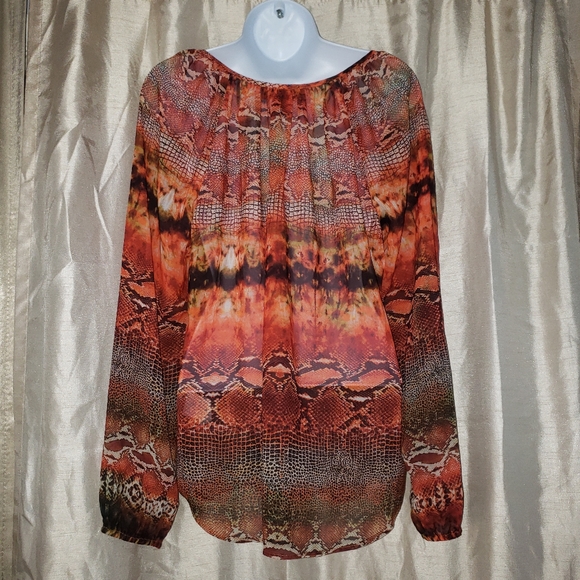 NWOT Karen Kane orange snakeskin print semi sheer blouse top Womens Medium - Picture 4 of 6